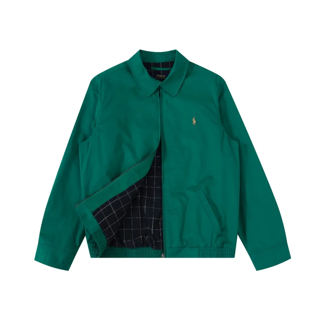 P350 #R25 Ralph Lauren/Ralph Lauren classic unisex old cadre zipper jacket RL12168 Same style as Yi Mengling Item number: RL12168 Recommended by many fashion bloggers, the Harrington jacket's lapel zipper windproof design perfectly blends casual style with street trend elements, making it very suitable for neutral wear. The fabric texture of the jacket is excellent and comfortable to wear. It is a very versatile and trendy jacket. Original development, 100% pure cotton fabric, exquisite embroidery, evergreen style for all seasons, feel free to buy it, retro will never go out of style!  Color: Khaki Black Navy Dark Green Brown Size: S/M/L/XL Length: 68/70/72/74 Bust: 128/132/136/140 Shoulder Width: 52/53/54/55